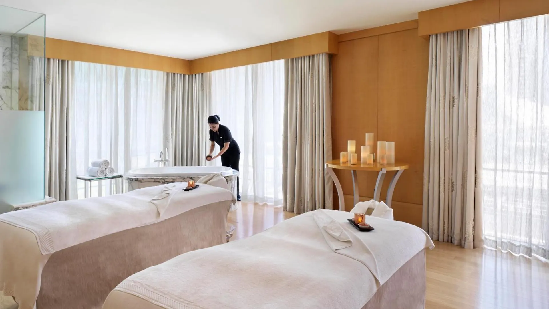 Ritz Carlton Residences Difc Downtown Dubai